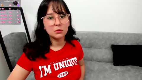 Snapshot of paulette65 chatting on 02-07-25, 07:07 PAU online show from 02-07-25, 07:07