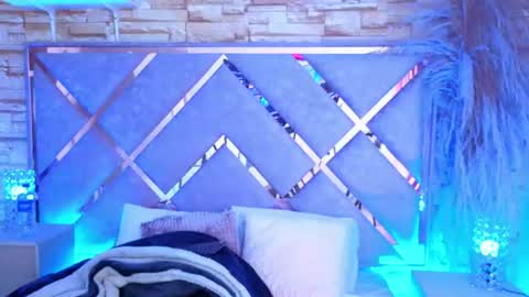 Snapshot of paulette_dupont_ chatting on 06-25-26, 02:22 paulette_dupont_ online show from 06-25-26, 02:22