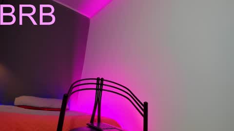 Snapshot of paulin01_ chatting on 02-24-25, 07:09 Paulina online show from 02-24-25, 07:09