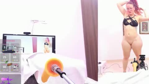 Paulina Davis  online show from 01-21-25, 03:26