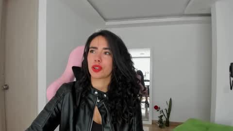 paulina online show from 02-12-25, 07:35