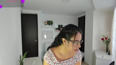 Snapshot of paulina_dossantos chatting on 06-04-26, 06:47 paulina online show from 06-04-26, 06:47