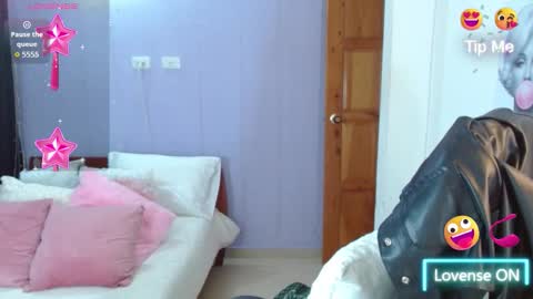 Snapshot of paulina_galvis2700 chatting on 10-10-25, 03:44 paulina online show from 10-10-25, 03:44