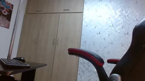 Snapshot of paulina_rubio_ chatting on 02-08-25, 07:16 Paulina Rubio online show from 02-08-25, 07:16