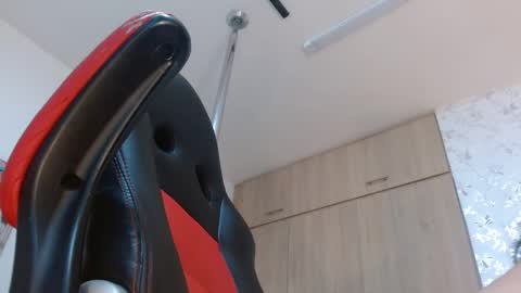 Snapshot of paulina_rubio_ chatting on 02-22-25, 10:20 Paulina Rubio online show from 02-22-25, 10:20