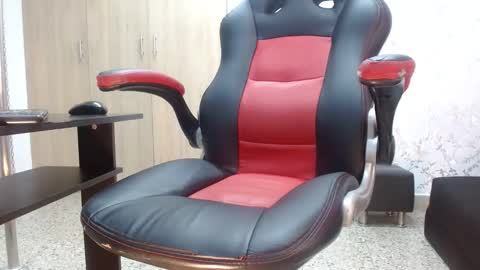 Snapshot of paulina_rubio_ chatting on 02-28-25, 07:25 Paulina Rubio online show from 02-28-25, 07:25