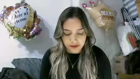 paulina_x_x online show from 05-03-26, 10:38