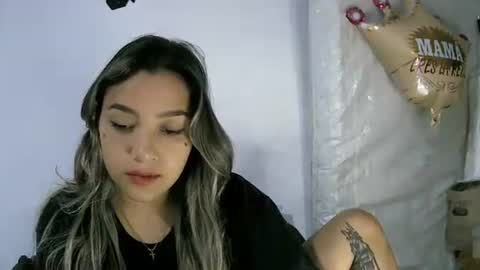 paulina_x_x online show from 05-08-26, 04:01
