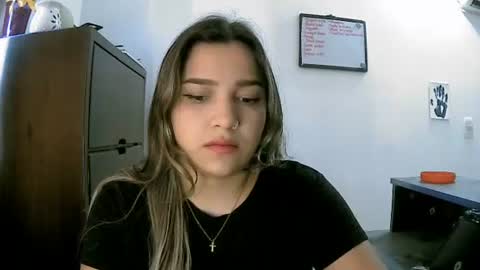 paulina_x_x online show from 06-11-26, 09:46