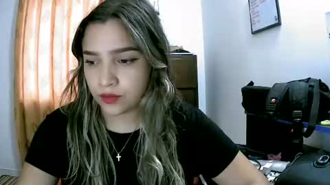 paulina_x_x online show from 06-14-26, 10:56
