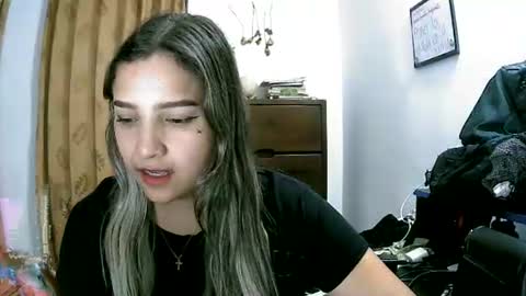paulina_x_x online show from 06-25-26, 07:24