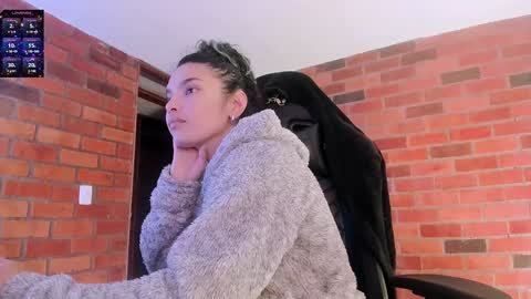 Paulina online show from 01-07-25, 01:49