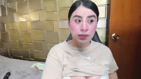 Snapshot of paulinabelen21 chatting on 05-12-26, 04:09 paulinabelen21 online show from 05-12-26, 04:09