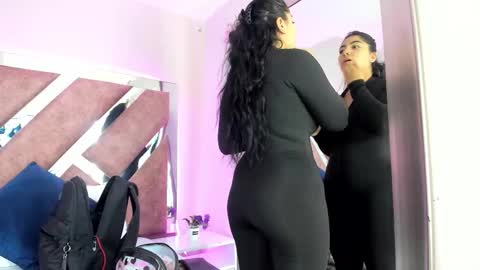 Paulina online show from 11-27-25, 01:02