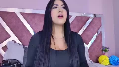 Paulina online show from 06-27-26, 04:12