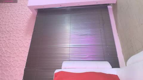 PaulinaSaennz online show from 02-25-25, 12:34