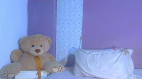 Snapshot of paulinawilliams chatting on 07-21-26, 06:21 paulina online show from 07-21-26, 06:21