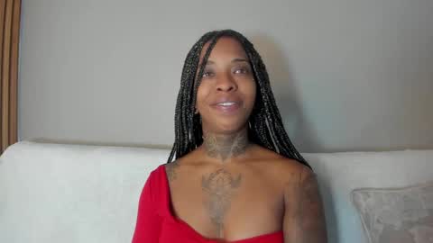 Pauline online show from 09-25-25, 03:32