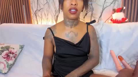 Pauline online show from 12-20-25, 02:07