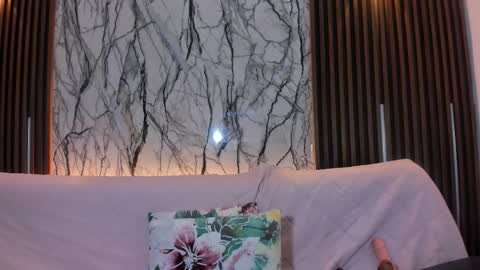 Pauline online show from 01-12-26, 03:23