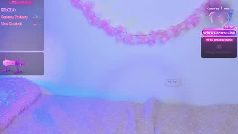 Pauline online show from 02-07-25, 03:12