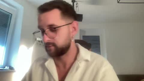 love bush online show from 10-11-25, 06:56