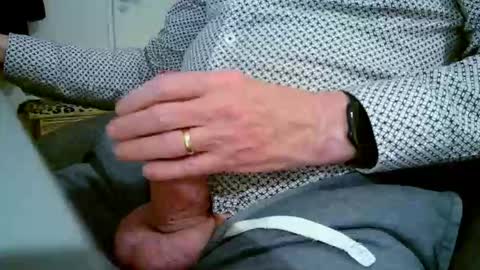 Snapshot of paultje7171 chatting on 12-18-25, 06:47 Paul online show from 12-18-25, 06:47