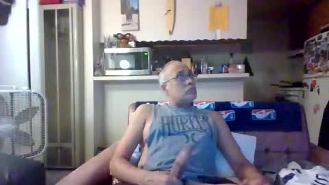 pawgkiller online show from 10-18-25, 04:37