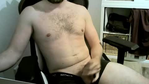 Snapshot of paxo0207 chatting on 06-10-26, 09:52 Jan online show from 06-10-26, 09:52
