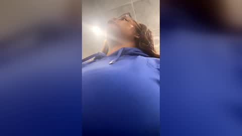 Snapshot of pcaring86 chatting on 02-12-26, 04:35 pcaring86 online show from 02-12-26, 04:35