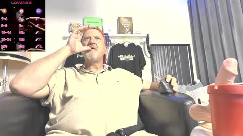 Snapshot of peacetous chatting on 03-09-25, 10:19 Marc online show from 03-09-25, 10:19