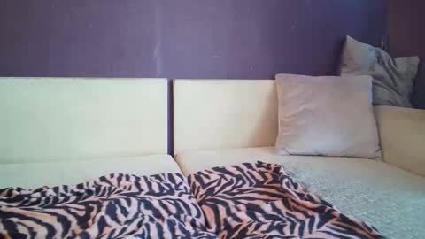 Snapshot of peach_boo chatting on 01-24-25, 05:53 Andrea online show from 01-24-25, 05:53