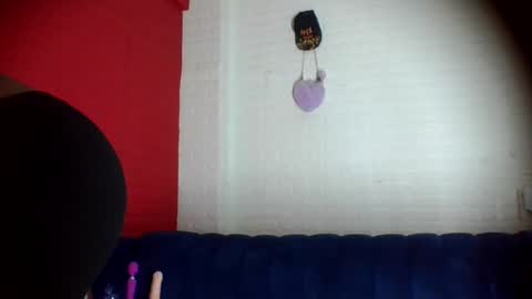 peach_melbah online show from 07-16-26, 07:31
