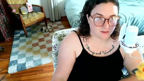 Peach Bandit online show from 04-01-26, 03:09