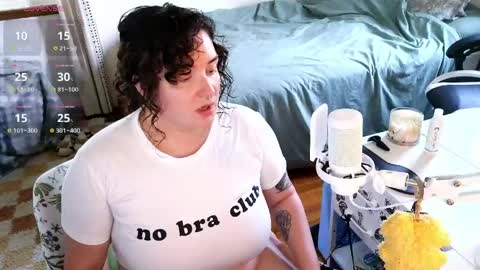 Peach Bandit online show from 04-15-26, 01:51