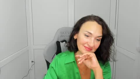 Christina online show from 08-05-26, 06:27