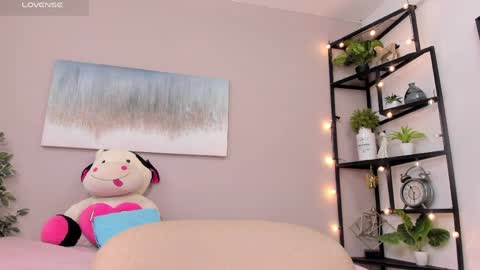 Briana online show from 03-31-26, 12:38