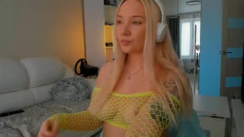 peachju1cy online show from 02-21-25, 06:07