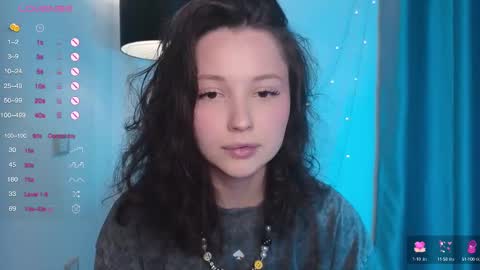 Lili online show from 03-03-25, 01:42