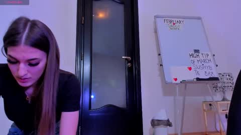 Snapshot of peanaughty chatting on 03-03-26, 11:16 Kate online show from 03-03-26, 11:16