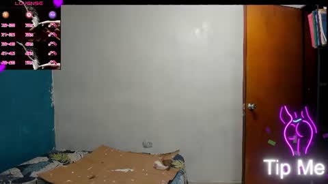 Snapshot of peanut_tangerine chatting on 07-15-26, 12:16 Tangerine Penaut online show from 07-15-26, 12:16