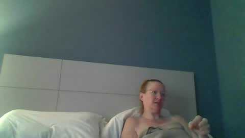 peanutbutterandjealous1 online show from 06-14-26, 06:21