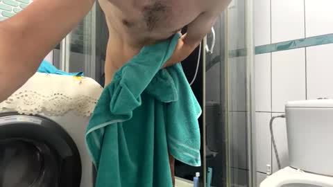 peanutmikk online show from 10-08-25, 08:23