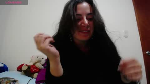 Snapshot of pearl_3 chatting on 02-24-25, 03:12 Pearl online show from 02-24-25, 03:12