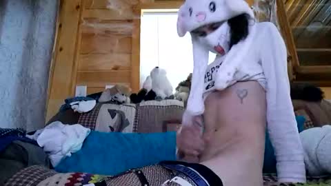 Pearl online show from 12-06-24, 01:00