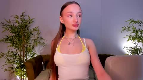 Sex Leah online show from 05-19-26, 01:00