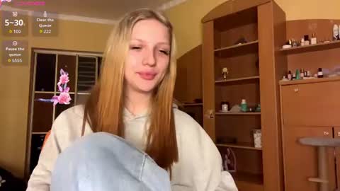 Zlata online show from 06-22-26, 04:37