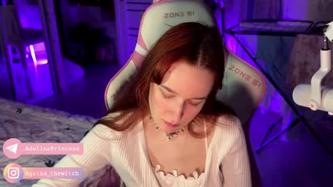 Snapshot of pearlprincess_ chatting on 02-11-25, 10:07 Adelina online show from 02-11-25, 10:07