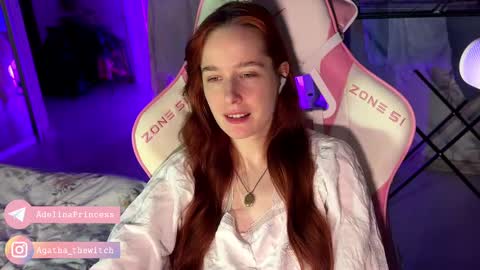 Snapshot of pearlprincess_ chatting on 02-19-25, 11:57 Adelina online show from 02-19-25, 11:57