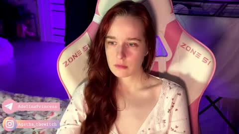 Snapshot of pearlprincess_ chatting on 03-08-25, 09:50 Adelina online show from 03-08-25, 09:50